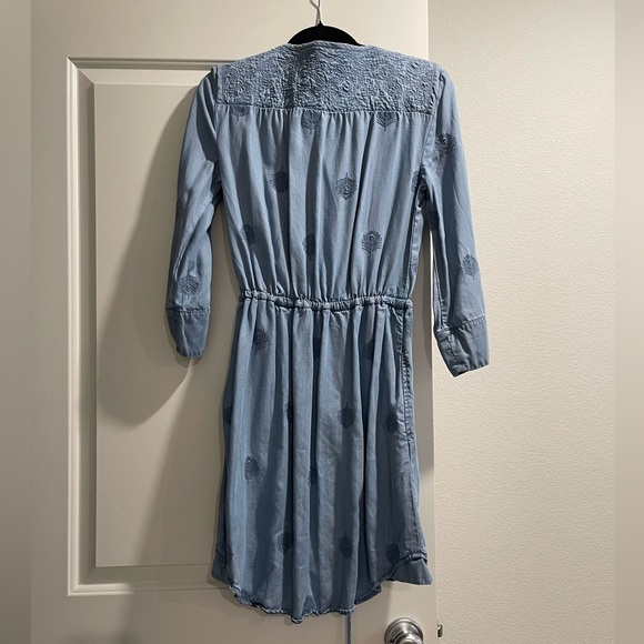 Holding Horses brand chambray dress tie waist embroidered,  size small. - Picture 9 of 14